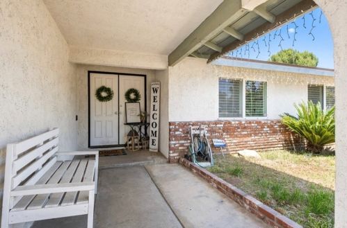 1205 Del Haven Ct, Redlands, CA 92374-5407