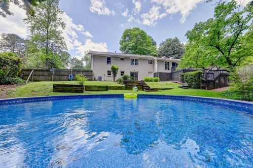339 Windsor Dr, Marietta, GA 30064-2924