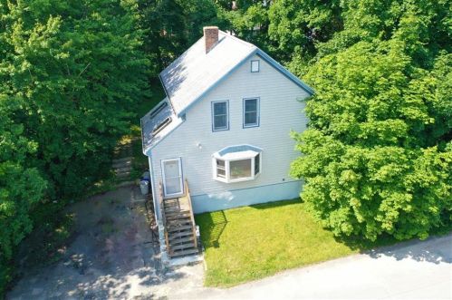 9 Birch St, Tiverton, RI 02878-1413