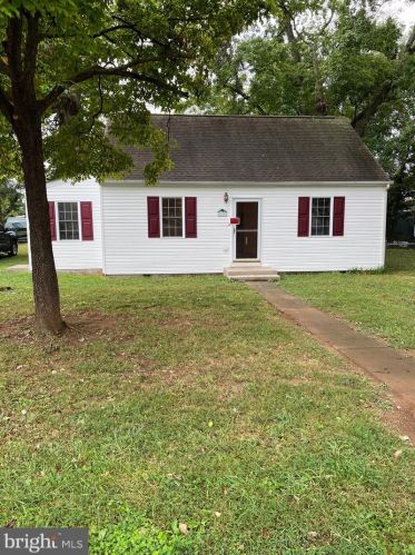 191 Mansfield St, Fredericksburg, VA 22408-2345