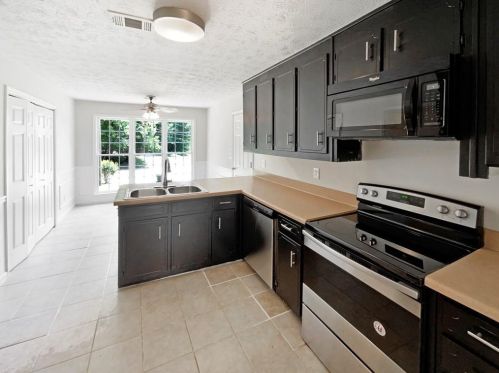 1618 Windy Hill Pl, Conyers GA  30013-2972 exterior