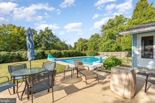 904 Pheasant Dr, Carlisle PA 17013-1255 exterior