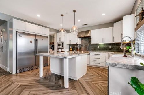 19445 Mi Casa Ct, Riverside CA  92508-6827 exterior