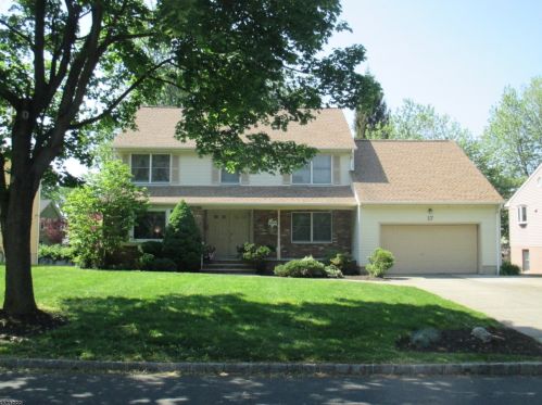 17 Bloomingdale Ave, Cranford, NJ 07016-2456