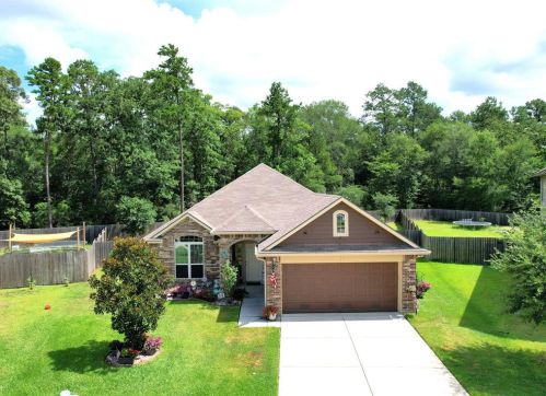 1916 Briar Grove Dr, Conroe, TX 77301-2052