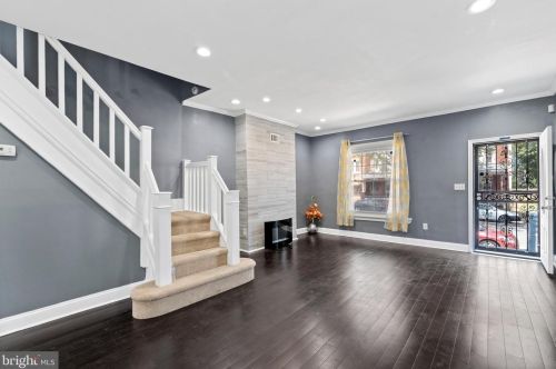 5322 Chestnut St, Philadelphia, PA 19139-3334