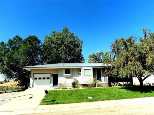 760 Finley Ln, Craig, CO 81625-3237