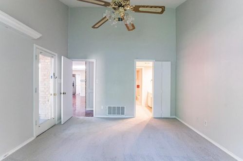 808 Clarissa Pl, Garland TX 75040-5943 exterior