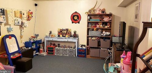 552 Walnut St, Hanover PA 17331-2070 exterior