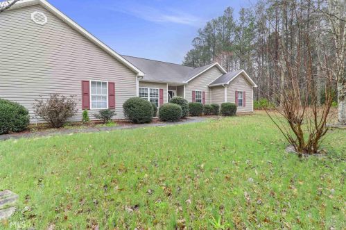 340 Ruth Dr, Newnan, GA 30265-2197
