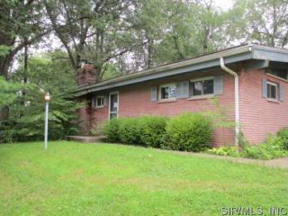 3809 Tanbark Dr, Belleville, IL 62226-1934