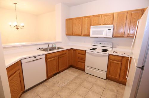 1825 111th Ave, Minneapolis MN  55449-3898 exterior