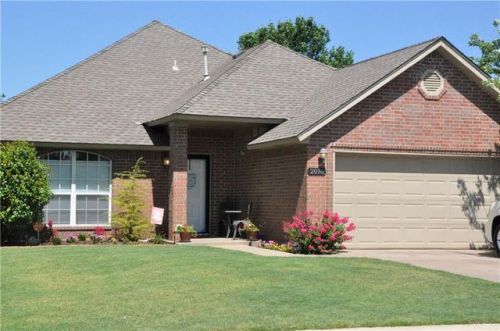 2016 Swan Hollow Dr, Norman, OK 73072-2964