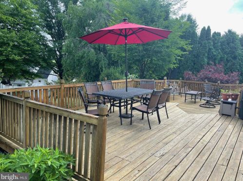 1549 Jefferson Ct, Lancaster PA  17602-1245 exterior