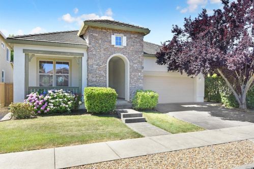 313 Decanter Cir, Windsor, CA 95492-6662
