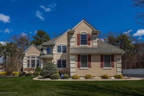 11 Summerhill Ave, Jackson Twp, NJ 08527-4366