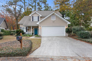 217 Island Creek Ln, Savannah, GA 31410-3958