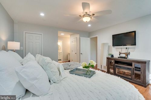 7938 Lk Pleasant, Springfield VA  22153-3004 exterior