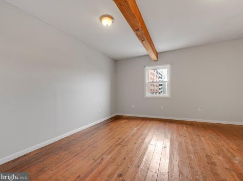 218 Duke St, Lancaster PA  17602-4205 exterior