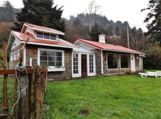 1190 King St, Yachats OR  97498-9737 exterior