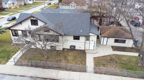 2 Warren St, Calumet City, IL 60409-4812