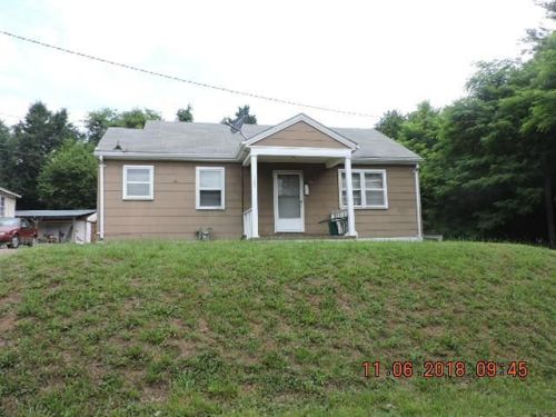 165 Davenport St, Danville, VA 24540-3207