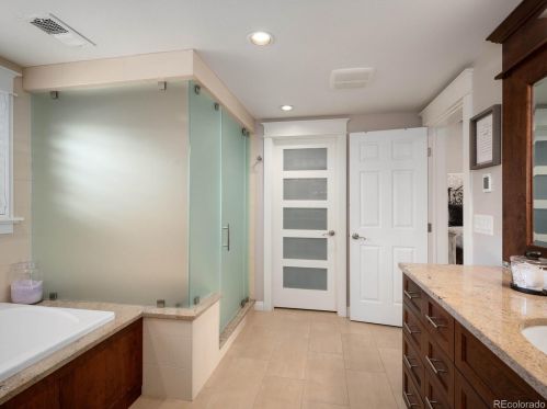 7525 Jasmine Ct, Englewood CO 80112-1033 exterior