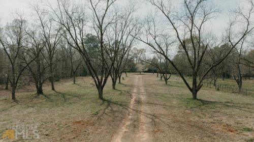 602 Moccasin Gap Rd, Jackson, GA 30233-2818