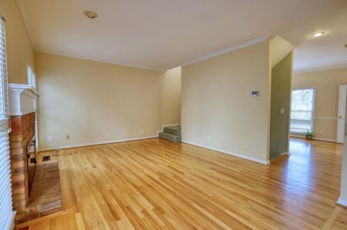 310 Halah Cir, Atlanta GA  30328-5200 exterior