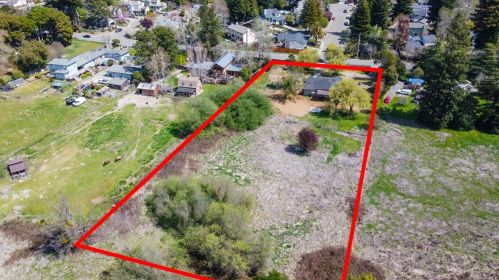 240 Ragle Rd, Sebastopol, CA 95472-3128