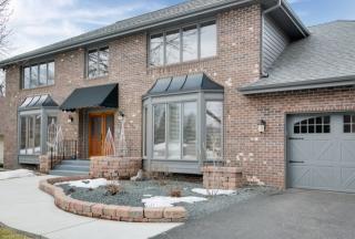 3790 Rosewood Ln, Minneapolis MN  55441-1128 exterior