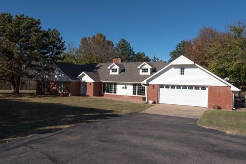 7144 County Road 6300, Fairfax, OK 74637-5042