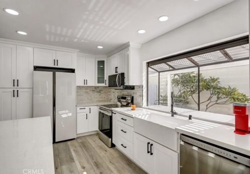 4272 Bridgeway St, Irvine CA  92604-2247 exterior