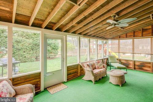 852 Wayside Ln, Haddonfield NJ 08033-1047 exterior