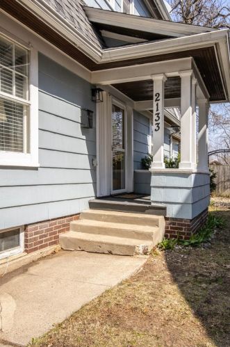 2133 Melrose St, Rockford, IL 61103-4154