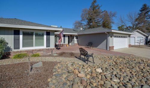 8901 Melodic Ct, Elk Grove, CA 95624-2651