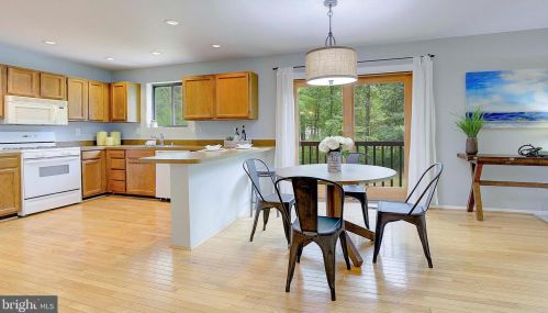 285 Michener Ct, Severna Park MD 21146-2051 exterior