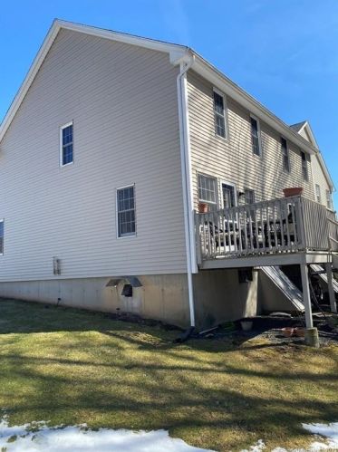37 White Tail Ln, Wallingford, CT 06492-5350