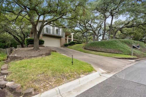 2141 Barton Hills Dr, Austin TX  78704-4659 exterior