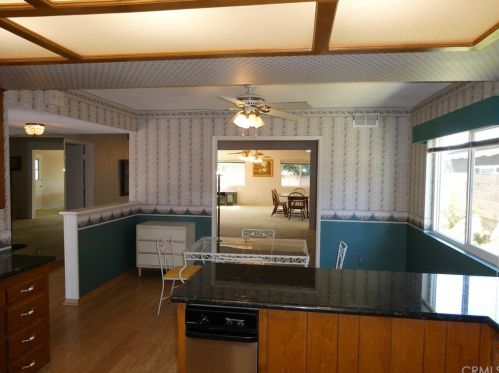 411 Nutwood St, Anaheim CA  92804-2633 exterior