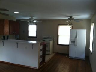 3913 Upper Mount Vernon Rd, Evansville IN  47712-7873 exterior