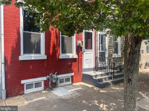 563 Line St, Camden, NJ 08103-1342