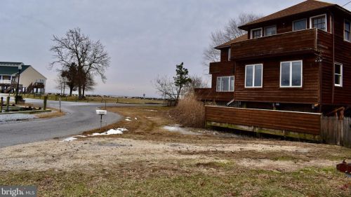 5188 Chesapeake Ave, Shady Side, MD 20764-9541