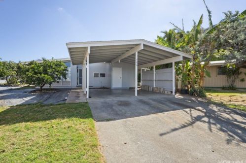 7275 Kalanipuu Pl, Honolulu, HI 96825-2502