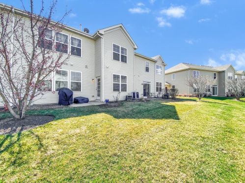 1295 Newport Cir, Pingree Grove IL  60140-2070 exterior