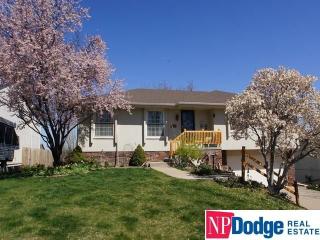 2206 Lucille Dr, Bellevue, NE 68147-2505