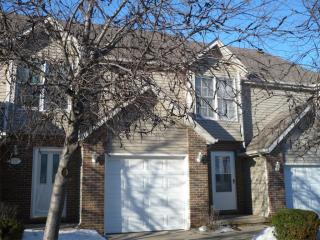 510 Peace Rd, Sycamore IL  60178-1653 exterior