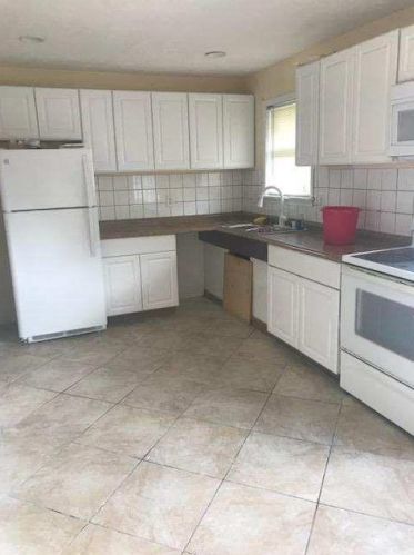 1816 Hairston Rd, Stone Mountain, GA 30088-3621