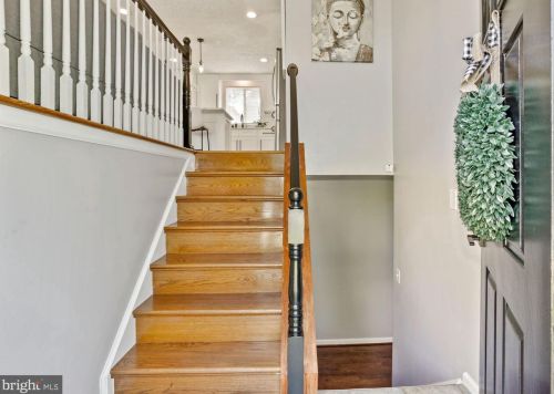 5808 Heming Ave, Springfield VA  22151-2716 exterior