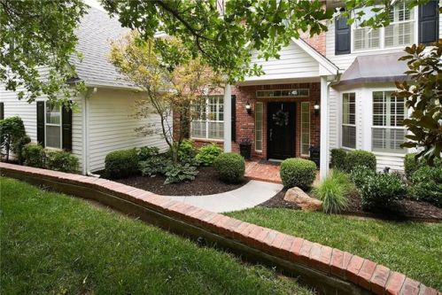 6401 Stone Valley Dr, Edmond, OK 73034-9551